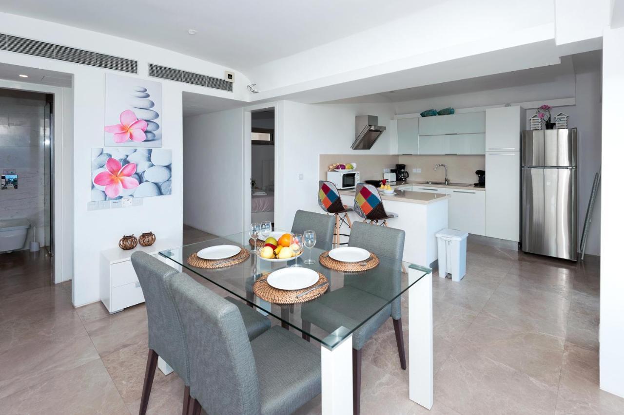 פרוטאראס Apartment Marisol - Beachfront מראה חיצוני תמונה