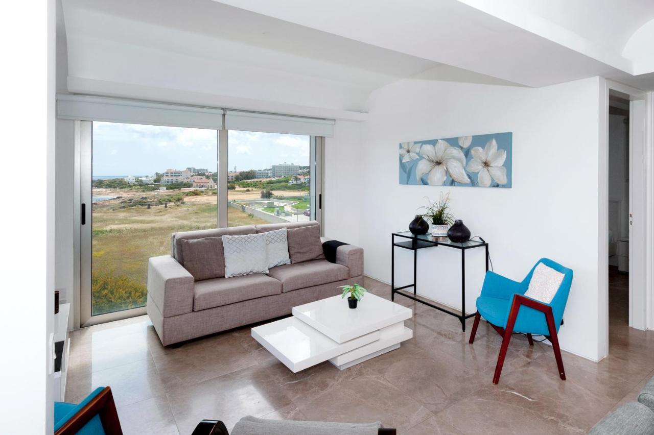 פרוטאראס Apartment Marisol - Beachfront מראה חיצוני תמונה