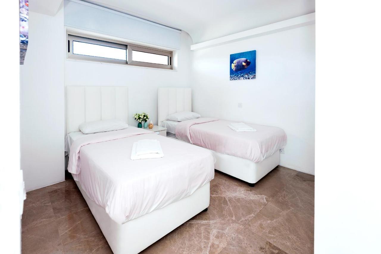 פרוטאראס Apartment Marisol - Beachfront מראה חיצוני תמונה