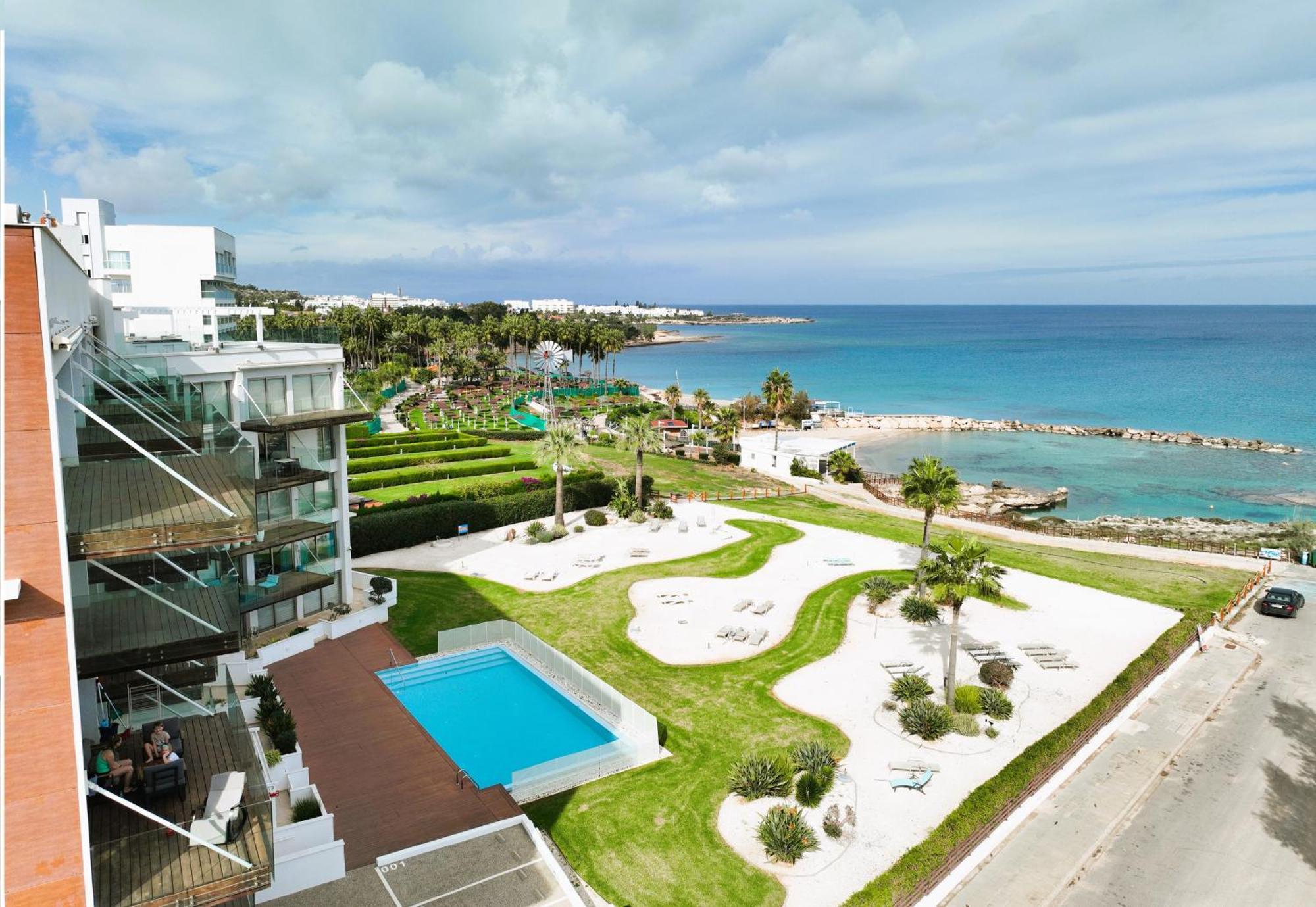 פרוטאראס Apartment Marisol - Beachfront מראה חיצוני תמונה