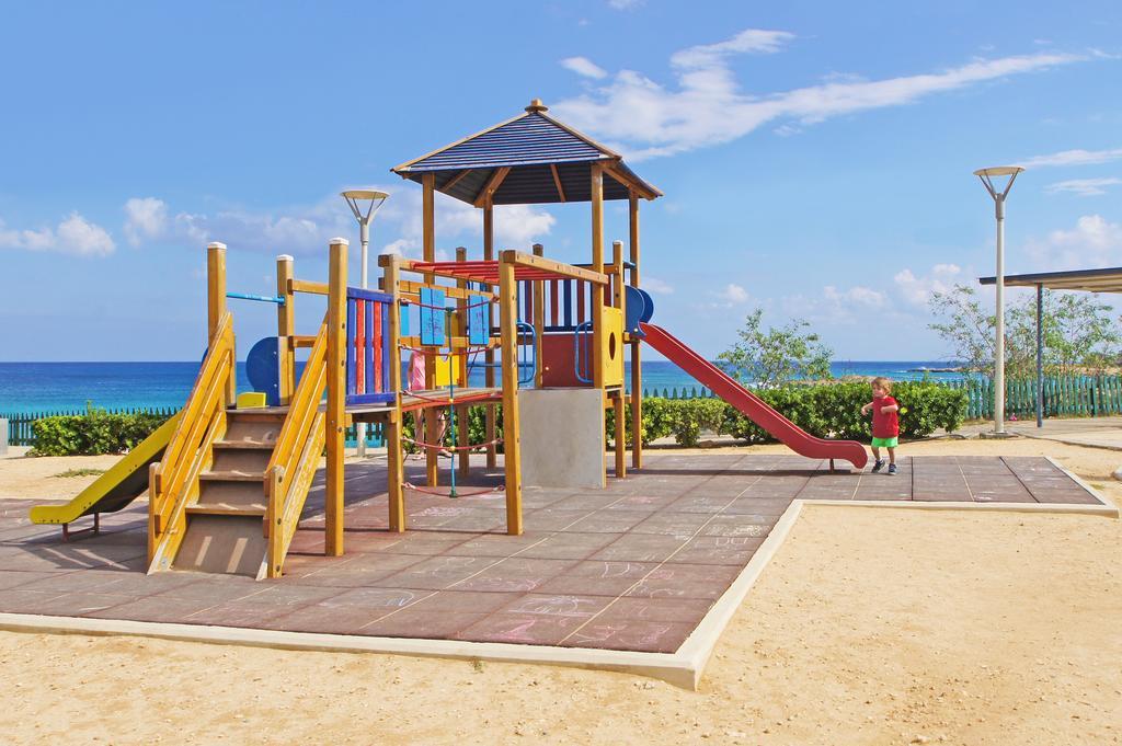 פרוטאראס Apartment Marisol - Beachfront חדר תמונה